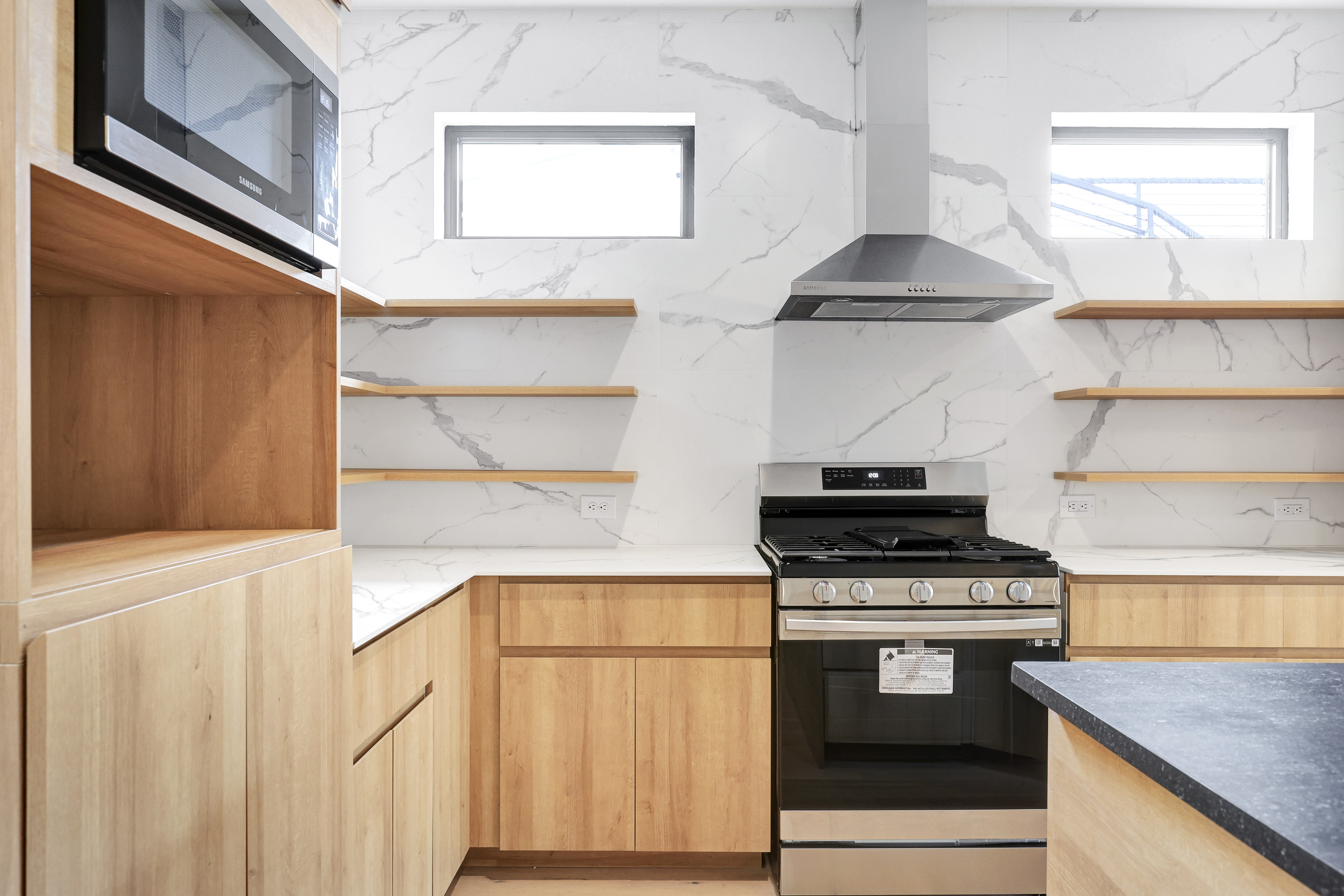Oak kitchen cabinets