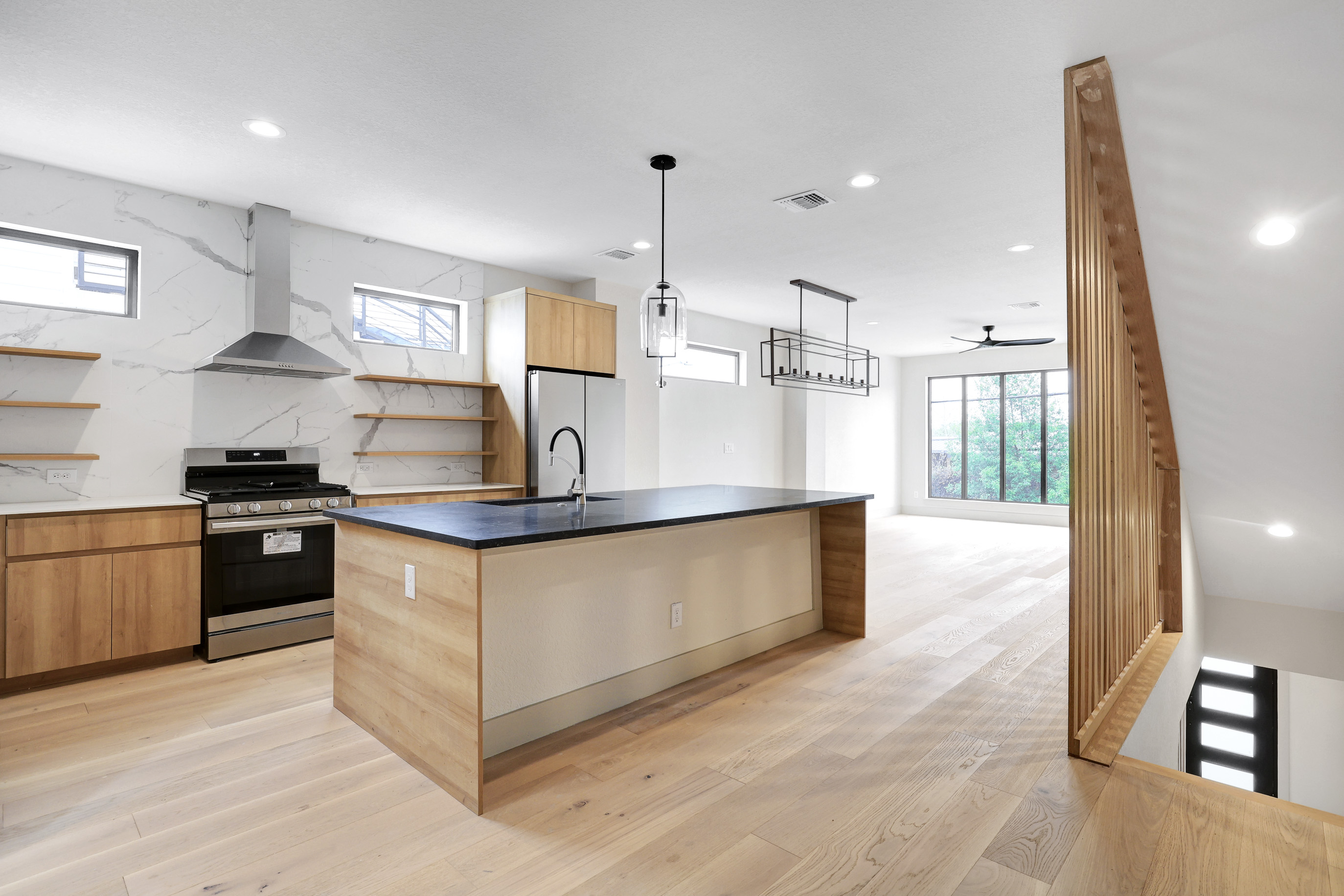Kitchen Pendants & Linear Chandelier