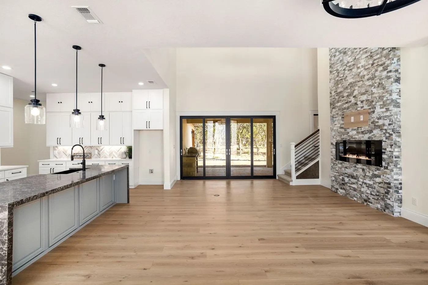 Kitchen and living